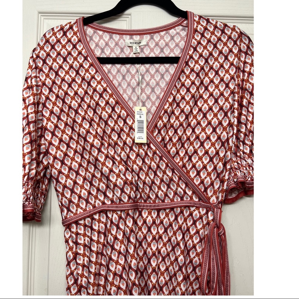 Max studio size small
